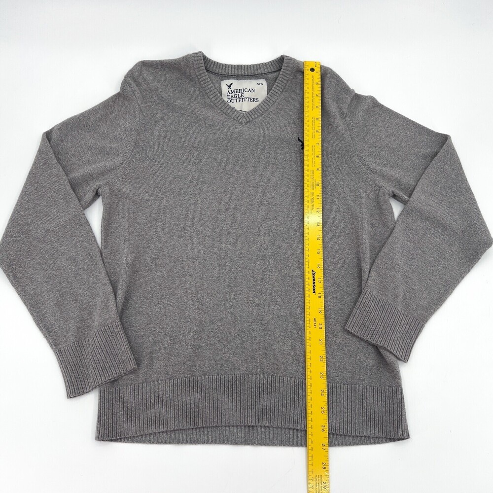 American Eagle AEO Sweater mens Large Grey Pullover V-Neck Logo Knit Outdoor - Picture 4 of 9